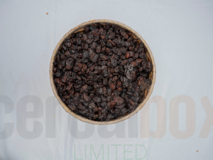 black-turkish-raisins